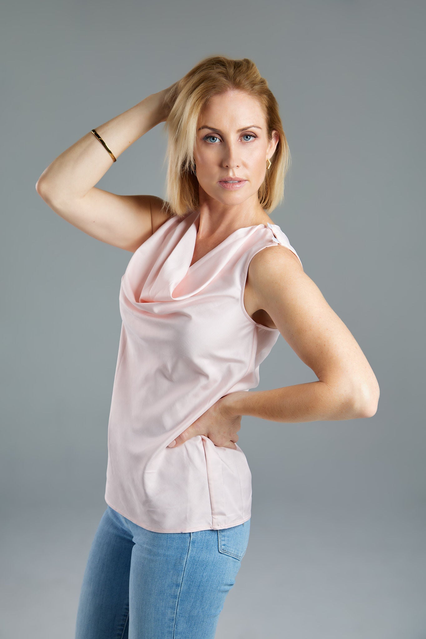 Women's sleeveless top with effortless drape and soft luxurious feel. Its unique Cupro-Cotton composition ensures perfect for all-day wear.